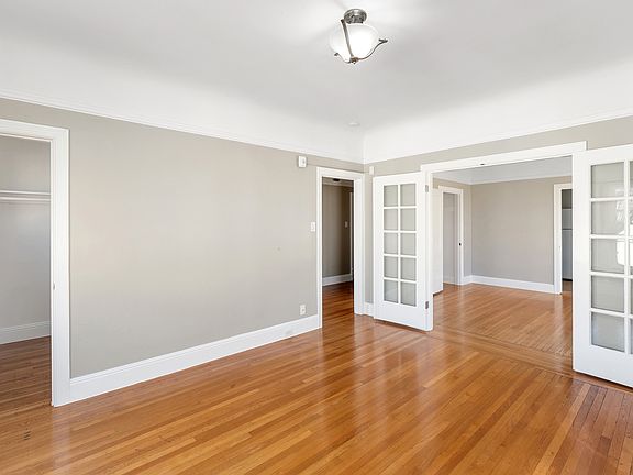 2nd image of 1701 Beach St APT 305