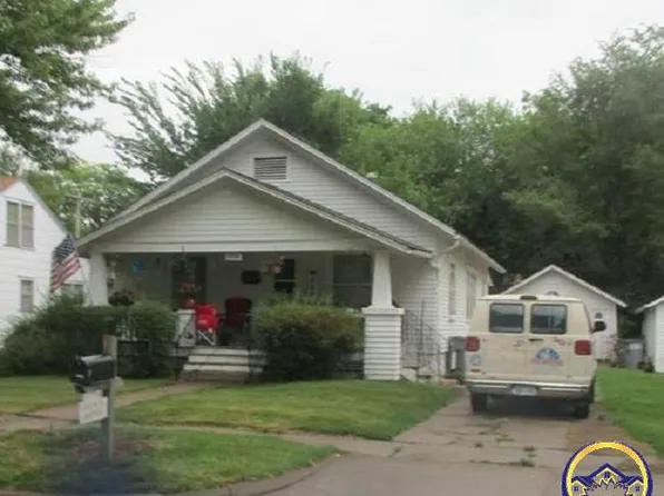 1236 Lawrence St, Emporia, KS 66801