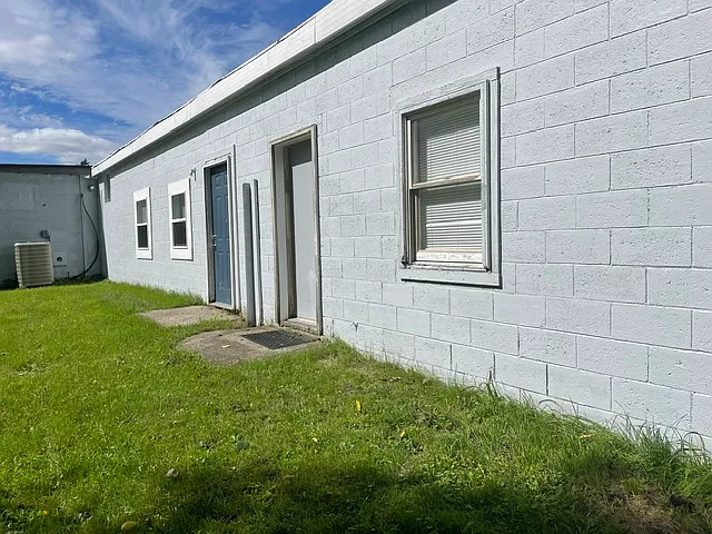 13623 Main Street - 3 — Photo 1