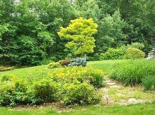 7 Becontree Heath Rd, Granby, CT 06060