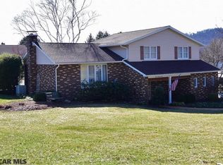 101 Long Ave, Centre Hall, PA 16828