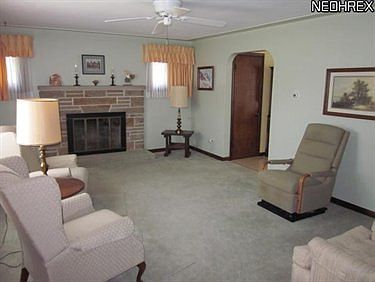 4th image of 1340 W 40th St