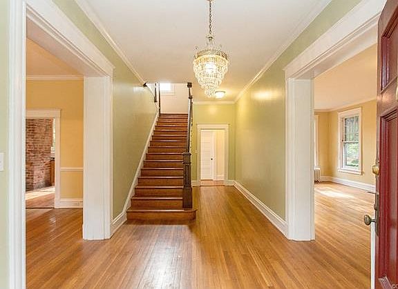 2nd image of 3803 Hawthorne Ave