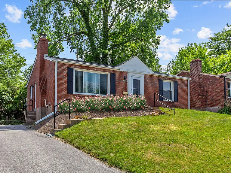 7812 Drexel Dr — Photo 24