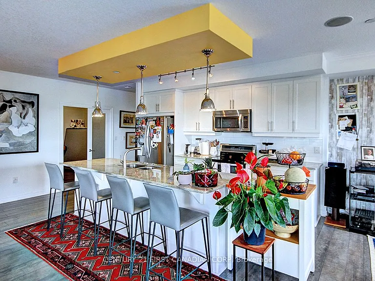 330 Ridout St N #2108 — Photo 6
