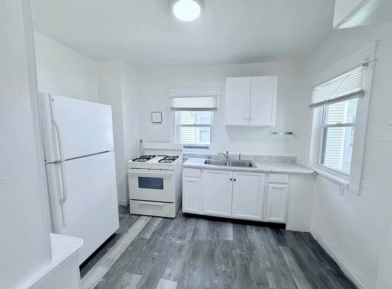 2 bed, $975 — Photo 2