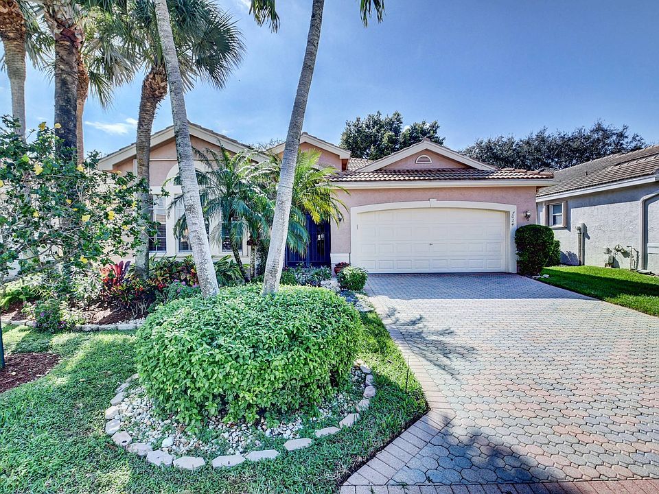 1st image of 7024 Bent Menorca Dr
