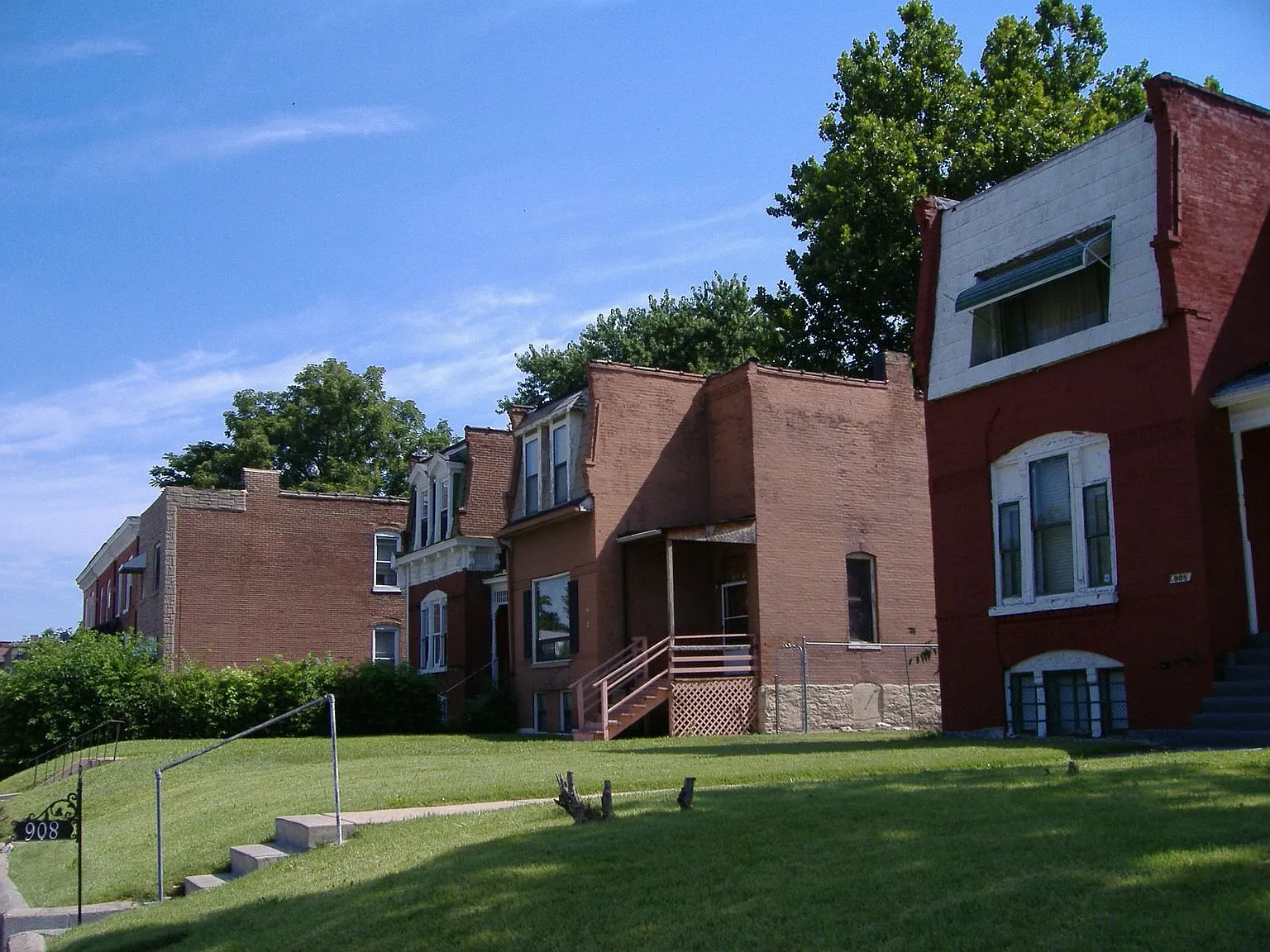 914 Bayard Ave photo 1