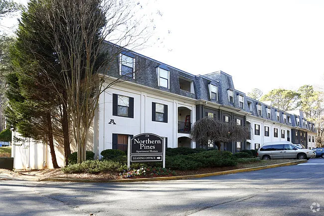 Northern Pines Apartments — Photo 2