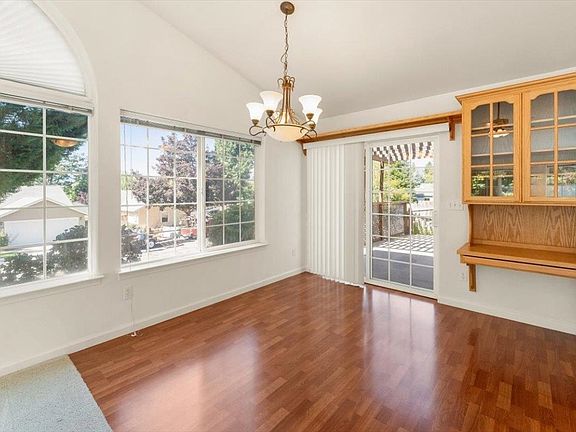 5th image of 600 Mountain View Dr