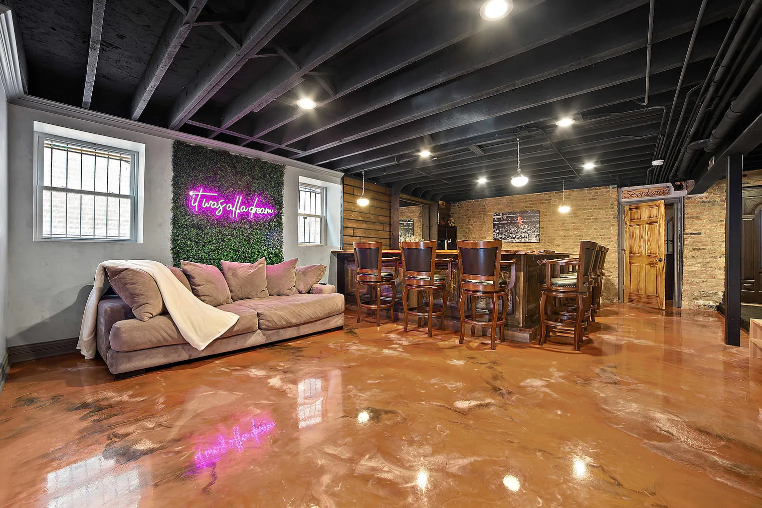 4 bed, 3.0 bath, 3498 sqft, $11,739 — Photo 3