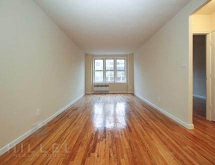 3rd image of 13955 35th Ave APT 5E
