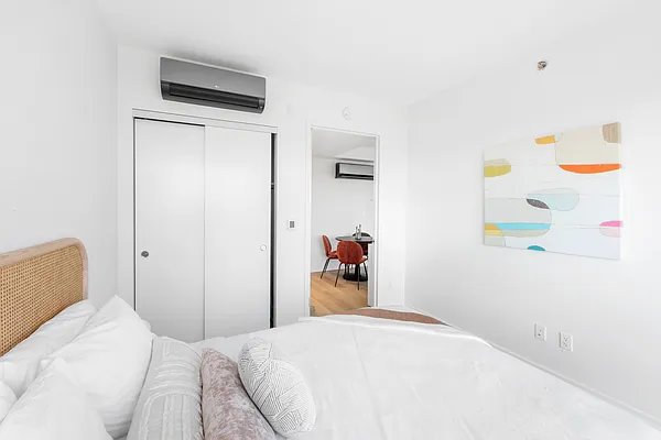 Rented by Charney Real Estate LLC | media 30