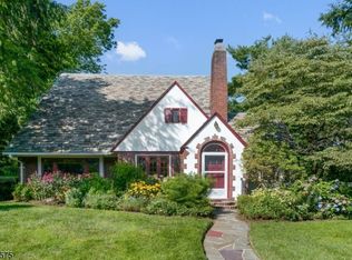 91 Courter Ave, Maplewood, NJ 07040