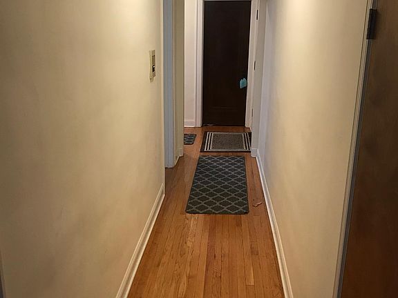5th image of 6431 N California Ave #1