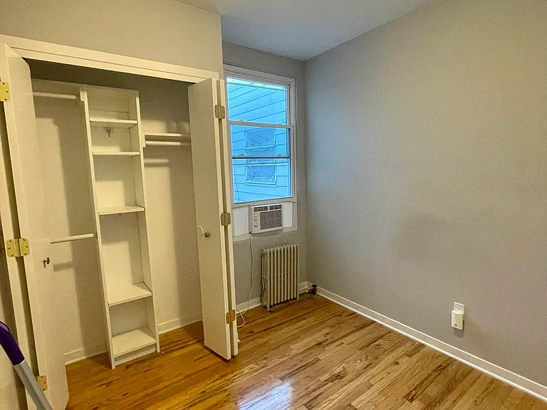 22-70 41st St #2R — Photo 15