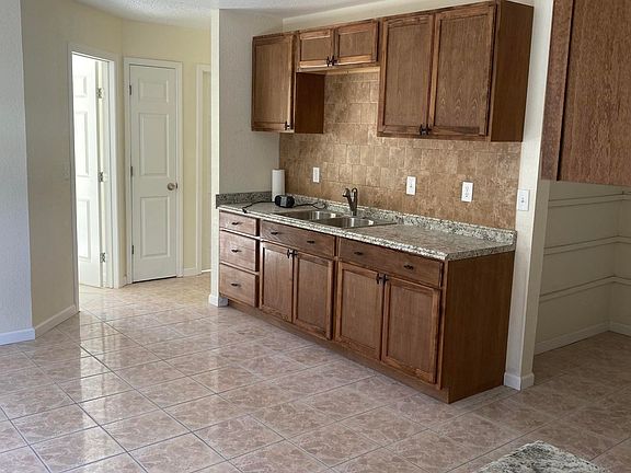 5th image of 12024 Cannon Hill Dr