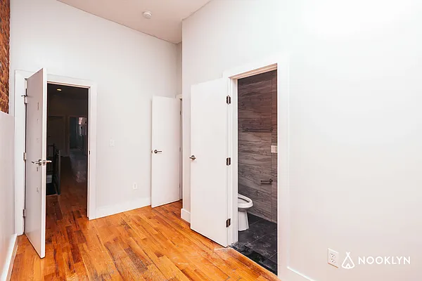 Rented by Nooklyn NYC LLC | media 33