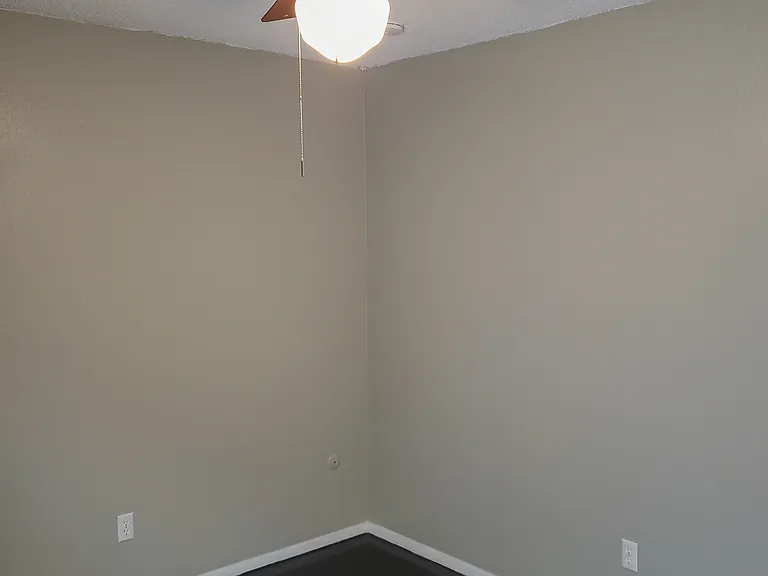 7663 Blue Carriage Ct — Photo 13