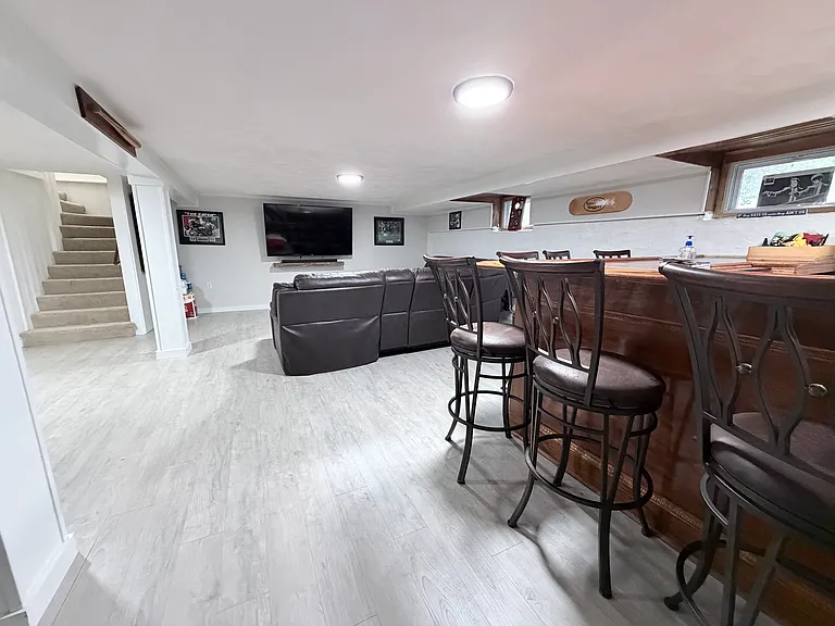 28 Houghton St #1 — Photo 17