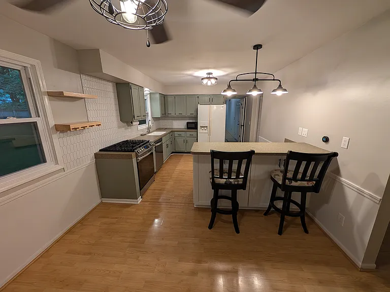 5325 Tamworth St — Photo 5