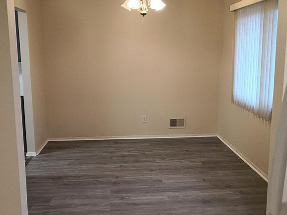 4th image of 343 Central Ave #2