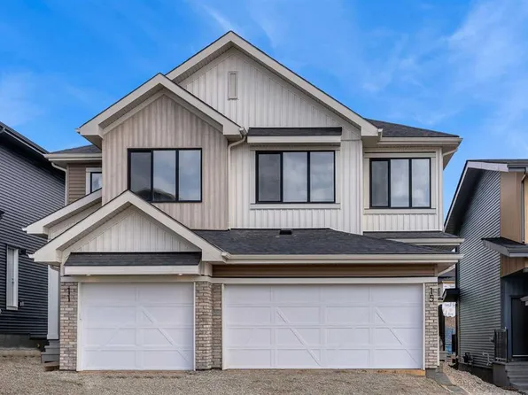 15 W Heritage Heath, Cochrane, AB T4C 3K8