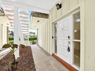 324 Orange Tree Dr APT 5, Atlantis, FL 33462