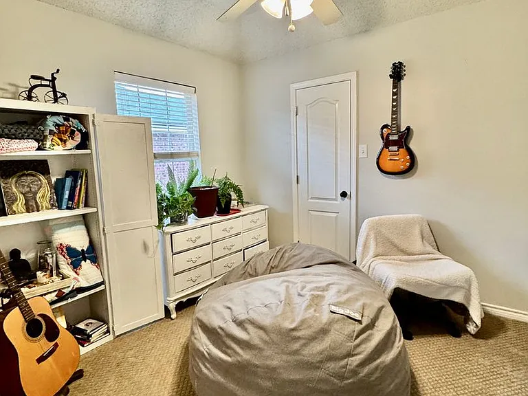 311 Longhorn St — Photo 26