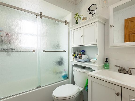 3rd image of 208 Semton Blvd