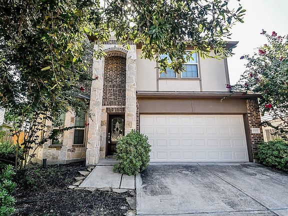 3rd image of 17102 Fable Springs Ln