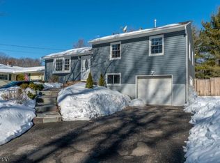 393 Midway Ave, Fanwood, NJ 07023