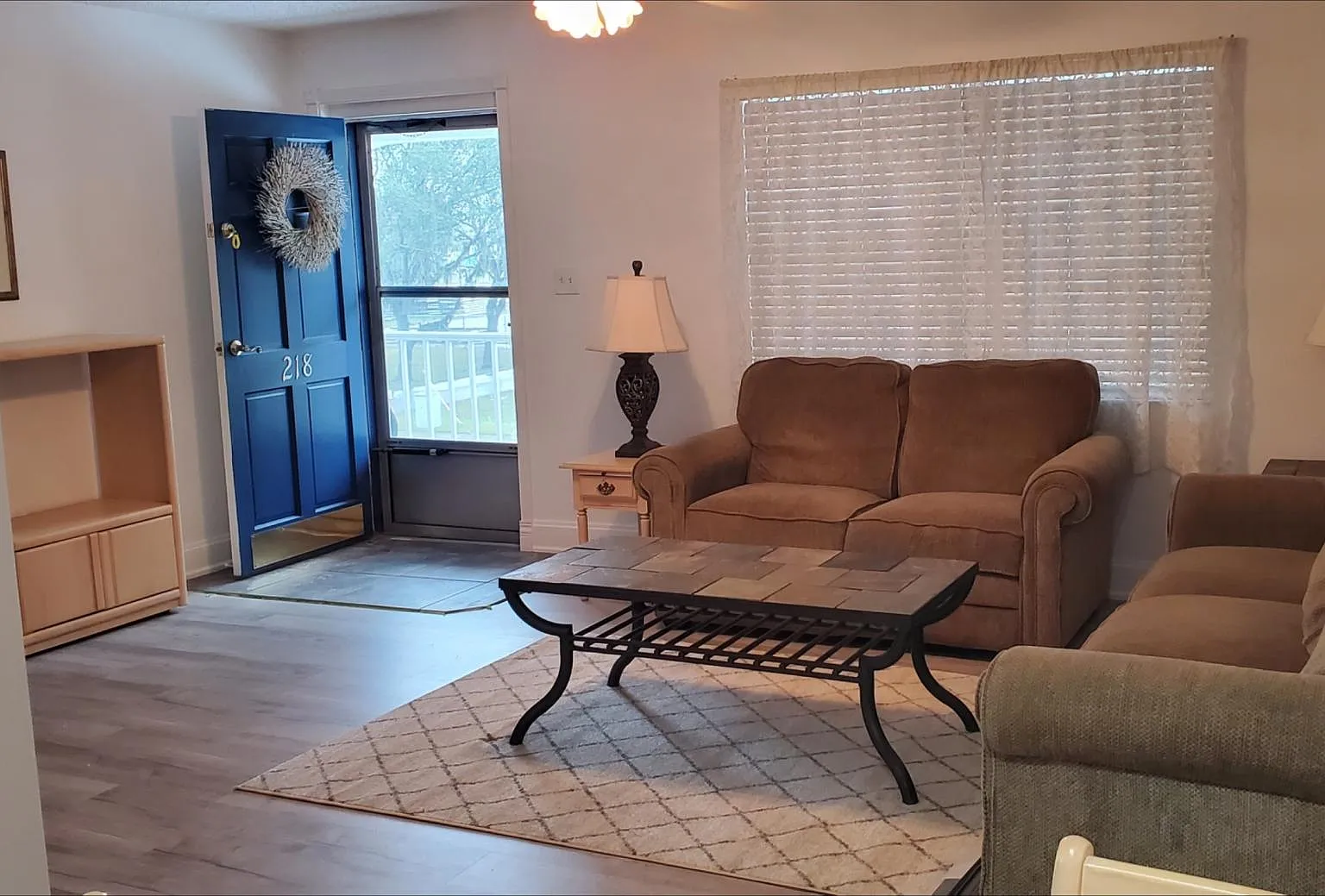 1 bed, 720 sqft, $1,200 — Photo 4