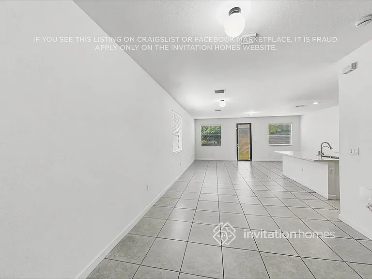 3407 W 109th Pl — Photo 5