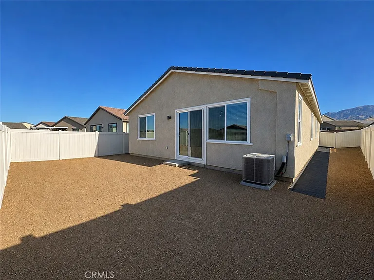 5258 Verbena Cir — Photo 20