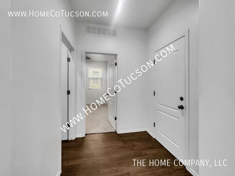6876 S Benedetti Ct — Photo 3