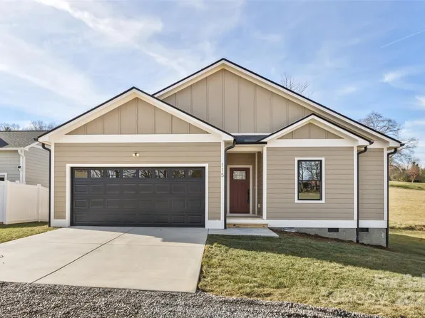 115 Peyton Elaine Rd, Clyde, NC 28721