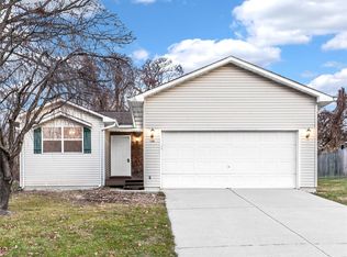 1208 Jacquelyn Ct, Maryville, IL