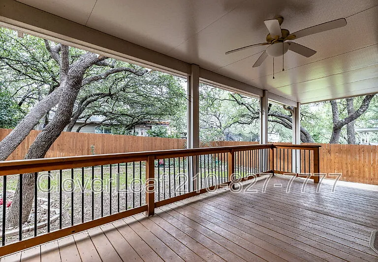22714 Sabine Smt — Photo 35