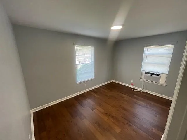 5106 Carelin Dr — Photo 7