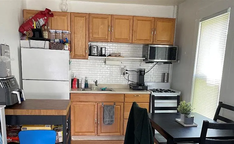 76 Benson St #2 — Photo 5