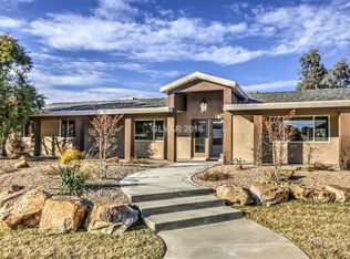 310 E Longacres Dr, Henderson, NV 89015