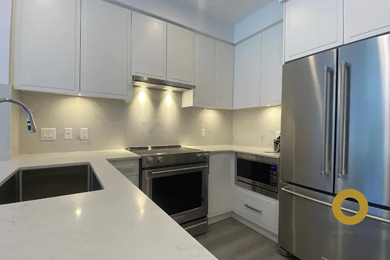 700 Clarke Rd #203 — Photo 2