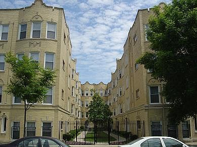 5th image of 4435 N Wolcott Ave APT 3S