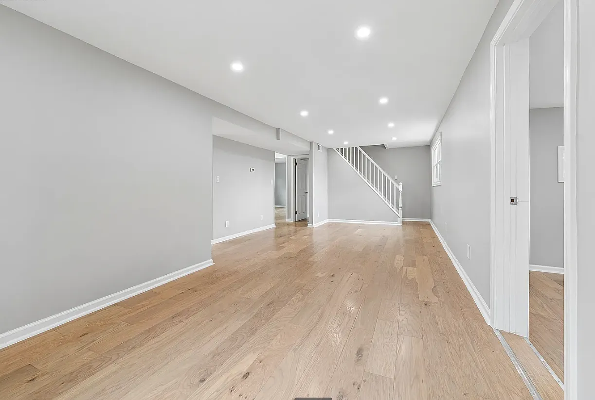 3 bed, 1835 sqft, $1,800 — Photo 2