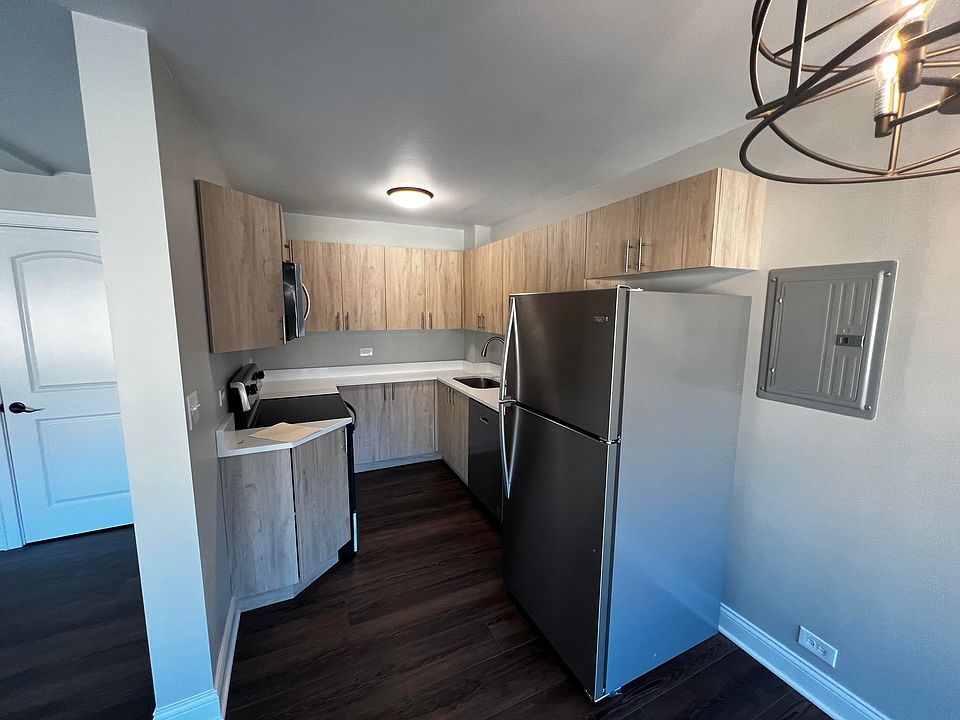 1st image of 2020 W Farwell Ave #505