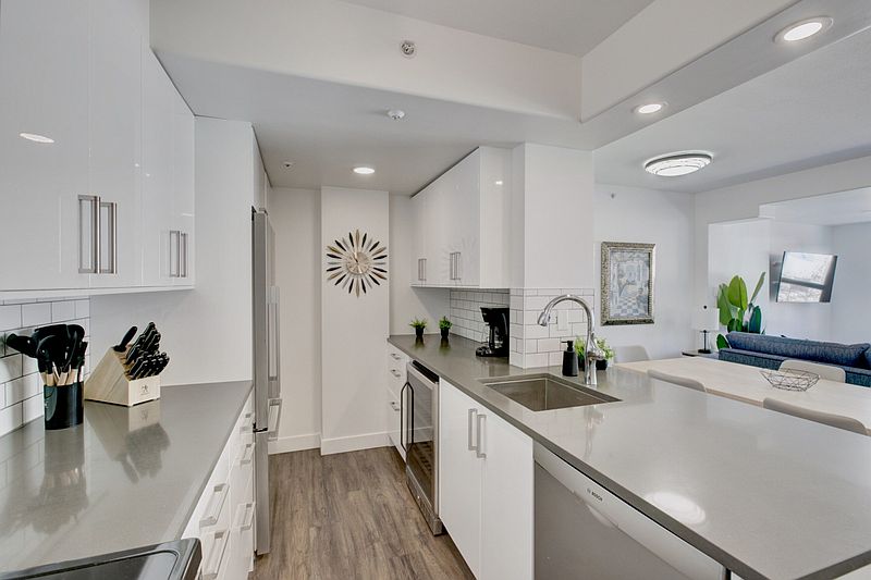 Vancouver Apartment for rent - 2 Bedrooms — photo 8