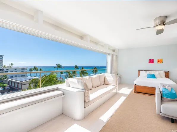 2895 Kalakua St #709, Honolulu, HI 96825