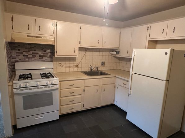 126 Mammoth Rd APT 20