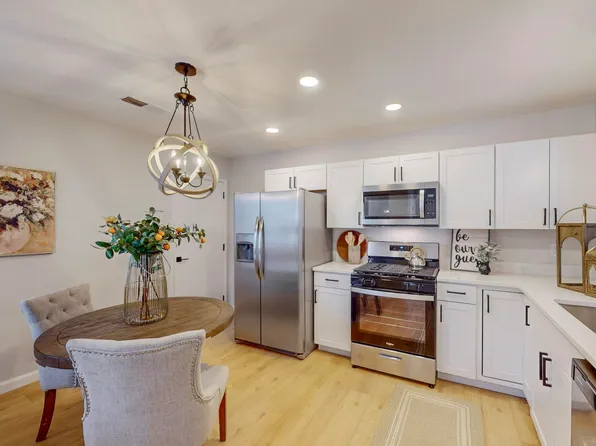 1757 Jeffrey Rd NE, Rio Rancho, NM 87144